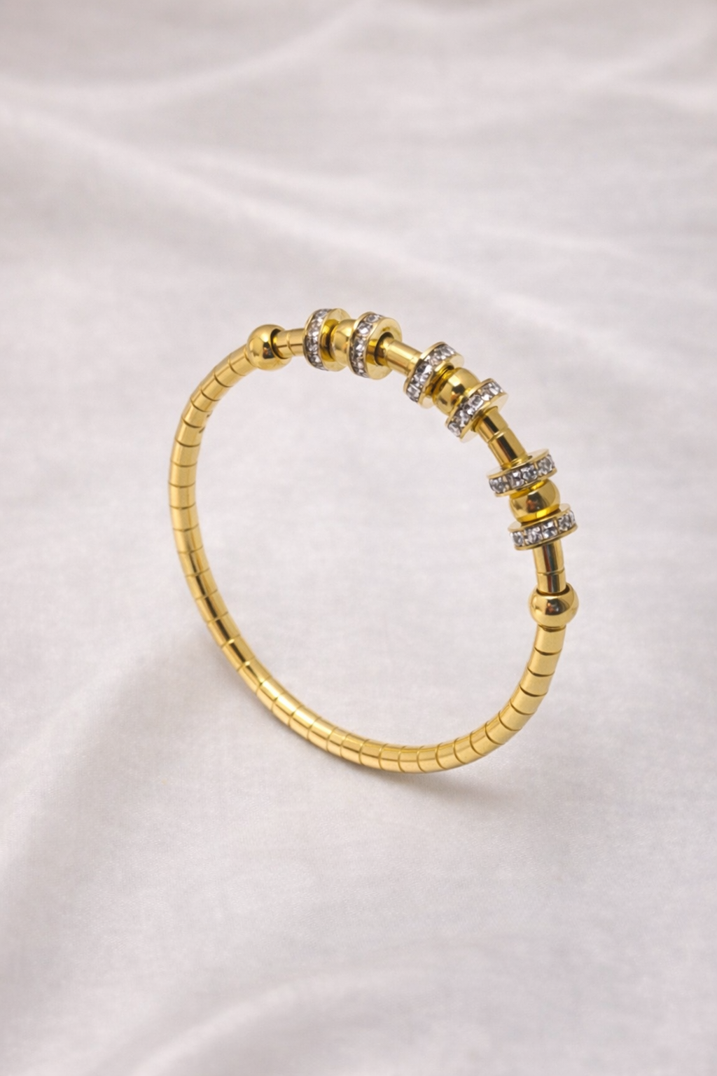 Charm Loop Gold Bracelet