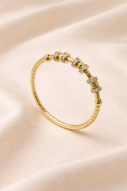Charm Loop Gold Bracelet