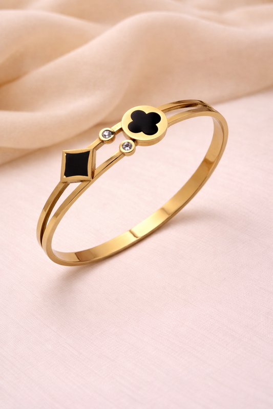 Midnight Clover Bracelet