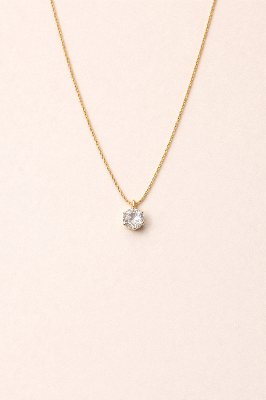 Minimal Gold Solitaire Pendant Necklace