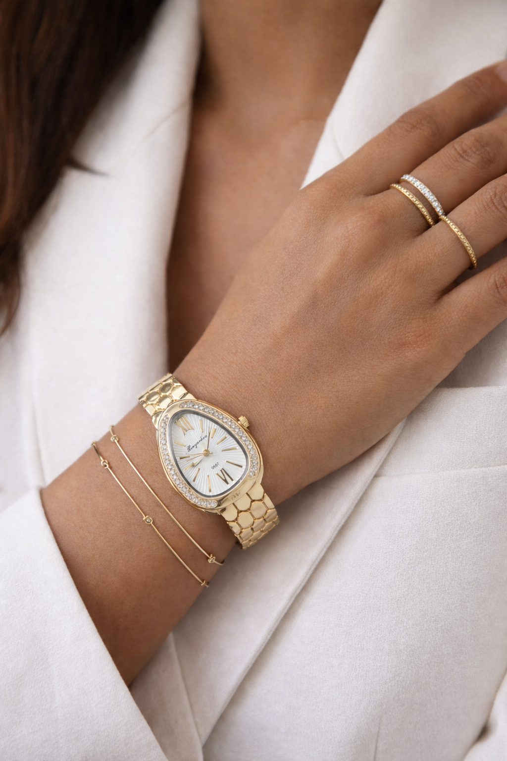Golden Teardrop Elegance Watch